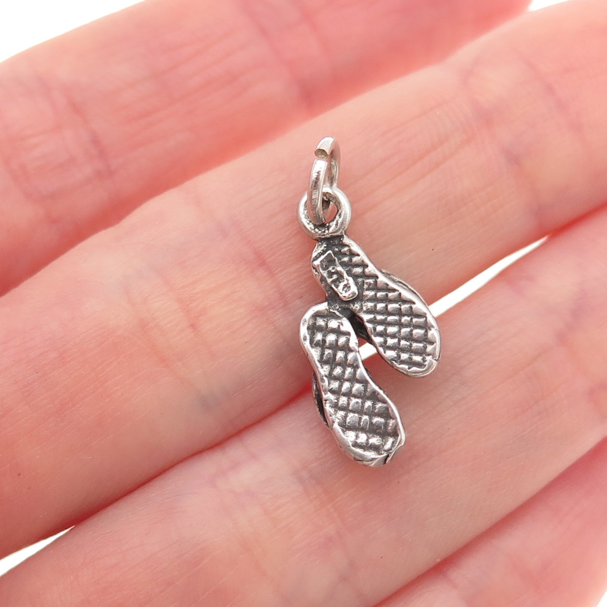 925 Sterling Silver Vintage Flip Flops Oxidized 3D Mini Charm Pendant