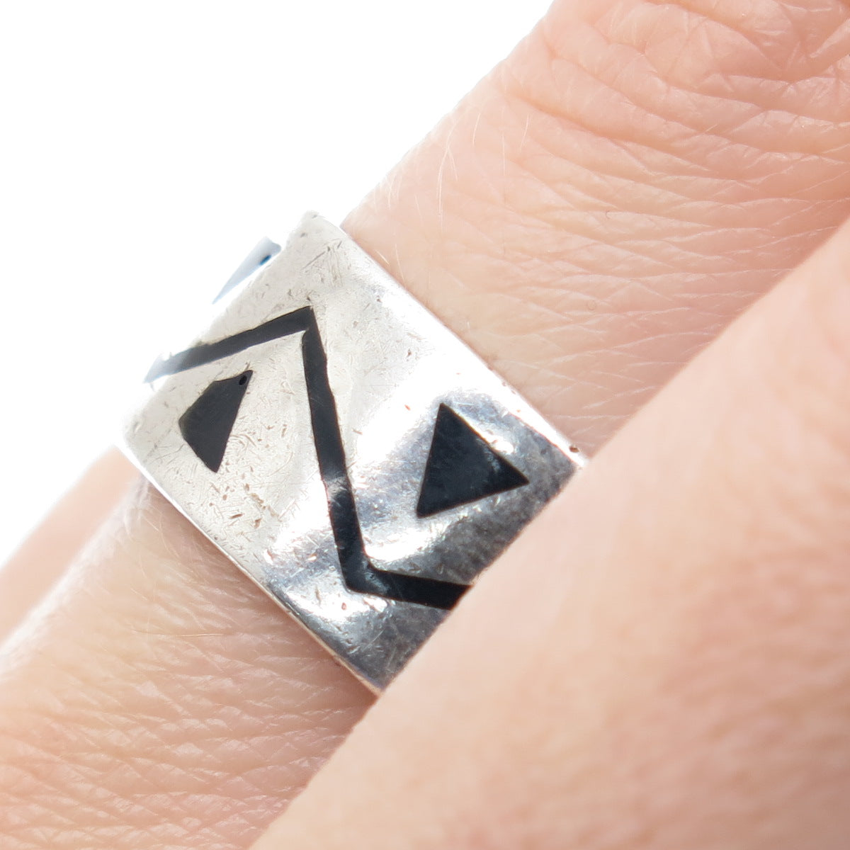 925 Sterling Silver Vintage Mexico Enamel Zig Zag Oxidized Band Ring Size 12.75