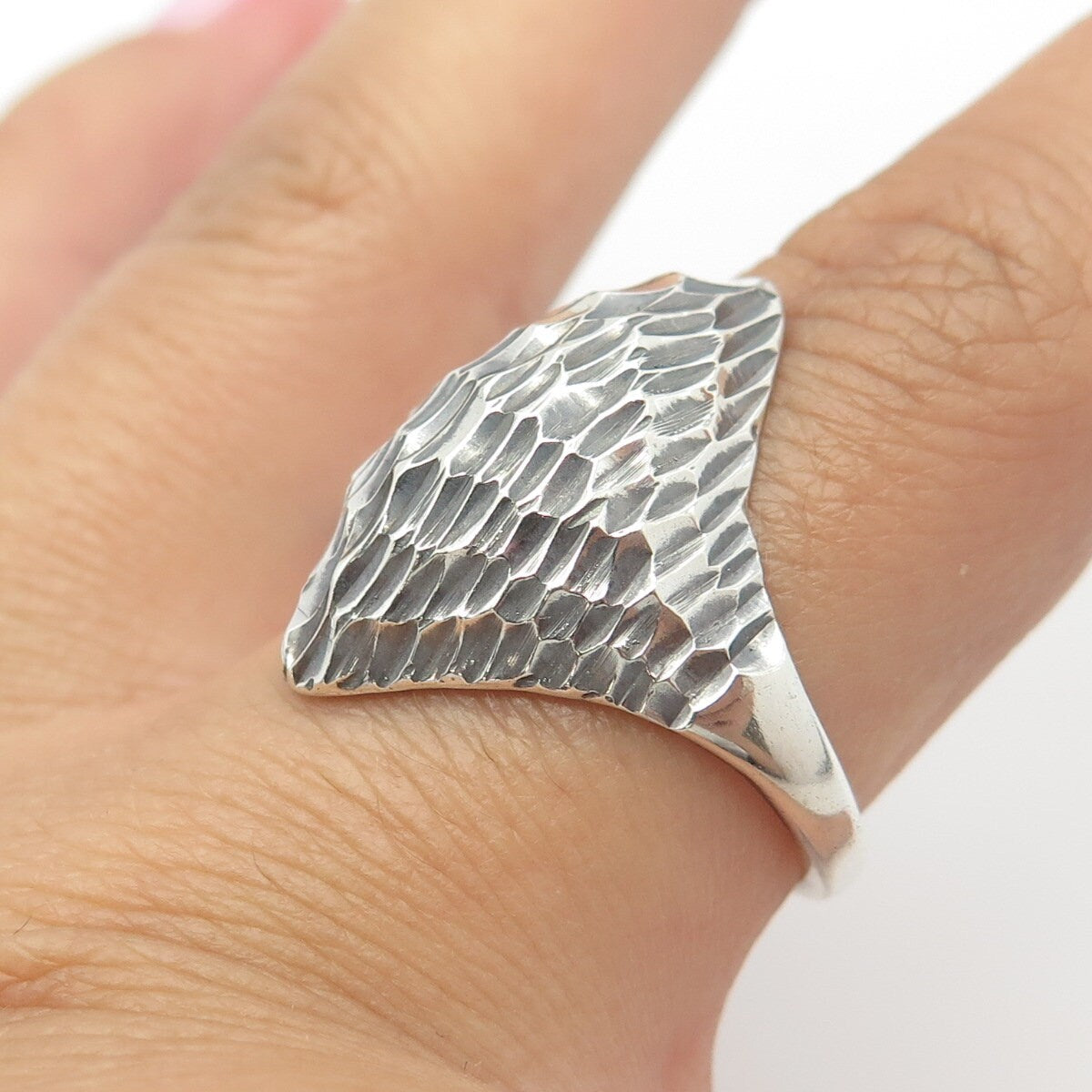 925 Sterling Silver Vintage Textured Modernist Ring Size 9.25