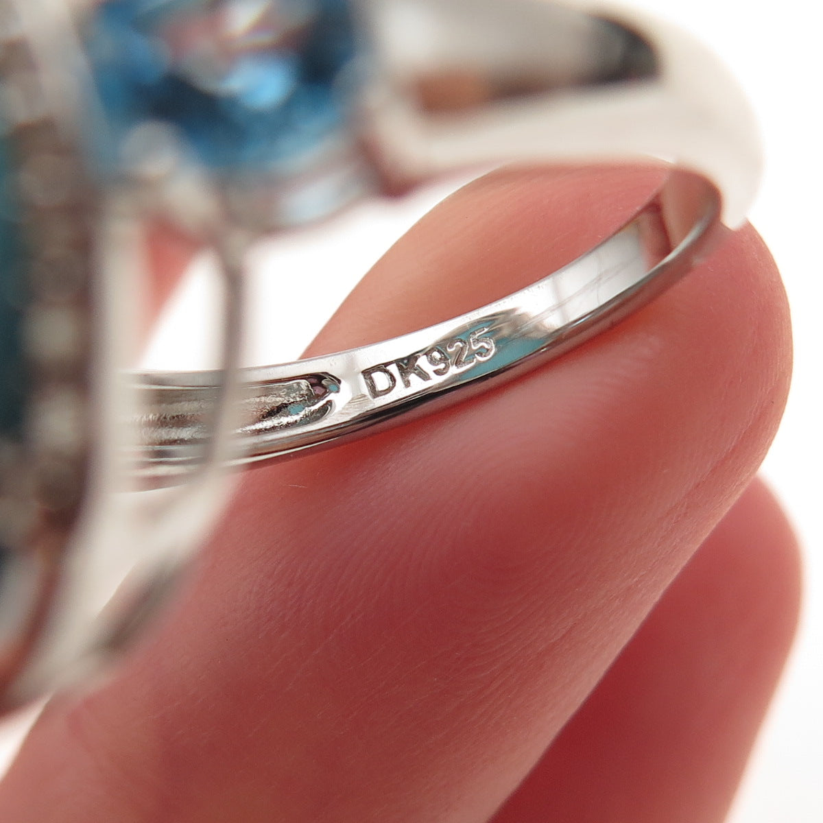 925 Sterling Silver Real Tyrone Turquoise Blue & White Topaz Ring Size 8