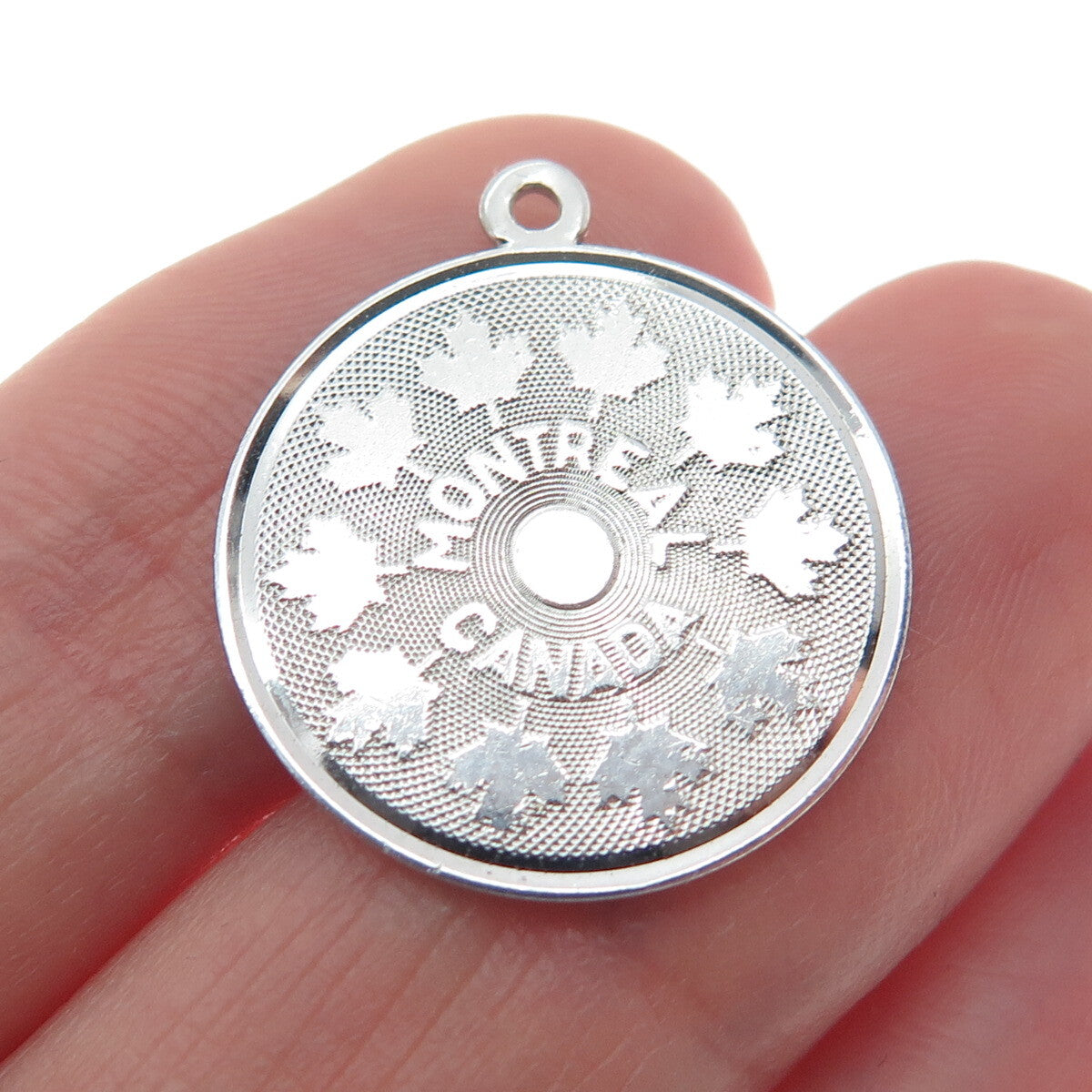 925 Sterling Silver Vintage Canada Montreal Maple Leaf Textured Pendant