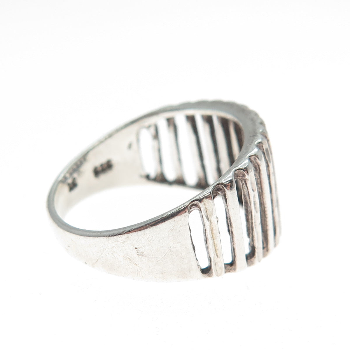 925 Sterling Silver Vintage Modernist Diamond-Cut Ribbed Ring Size 7.75