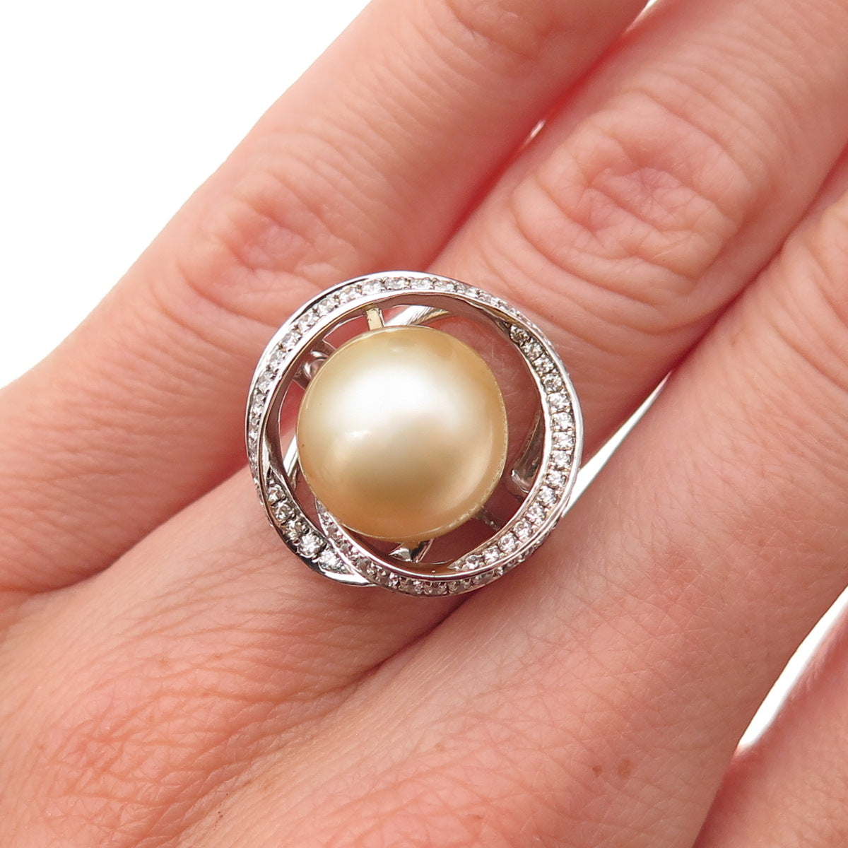 925 Sterling Silver Real Pearl & C Z Modernist Floral Ring Size 6