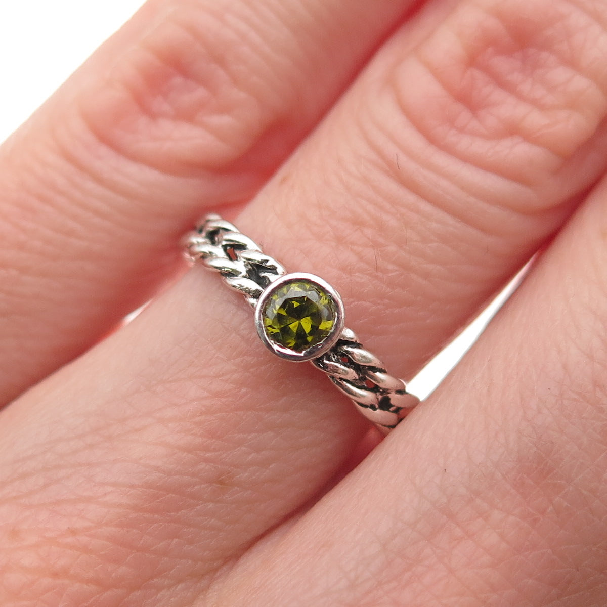 925 Sterling Silver Vintage Real Peridot Oxidized Twisted Ring Size 5.75