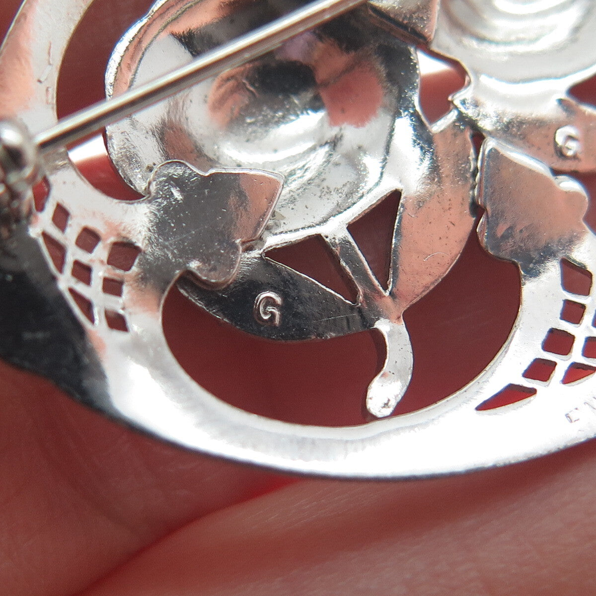 925 Sterling Silver Antique Art Deco Marcasite Gem Couple of Roses Pin Brooch