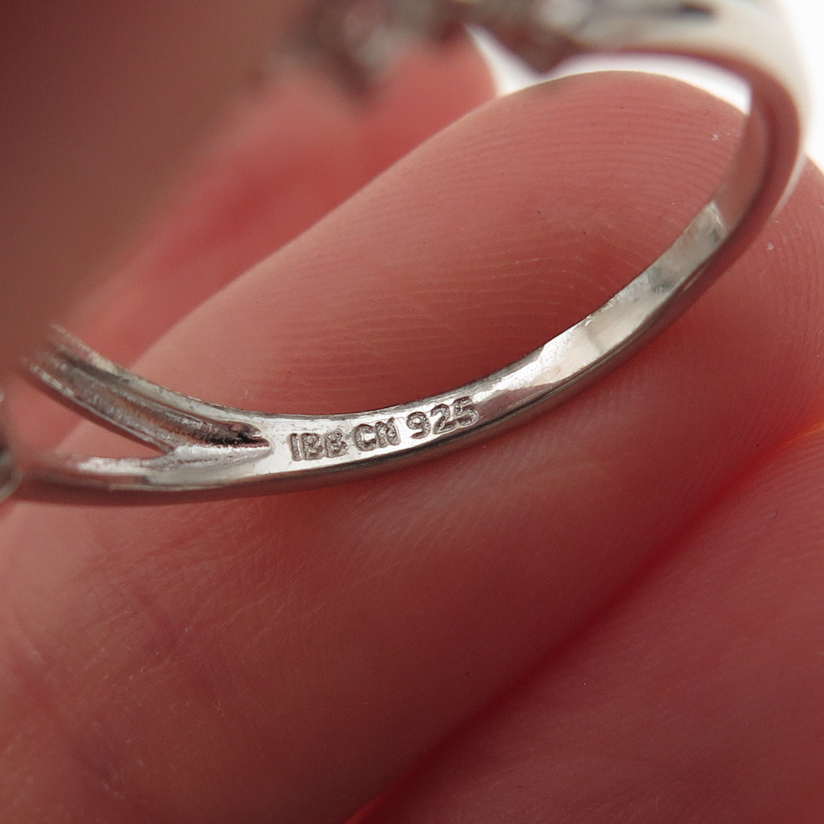 925 Sterling Silver Round-Cut C Z Ring Size 9.25