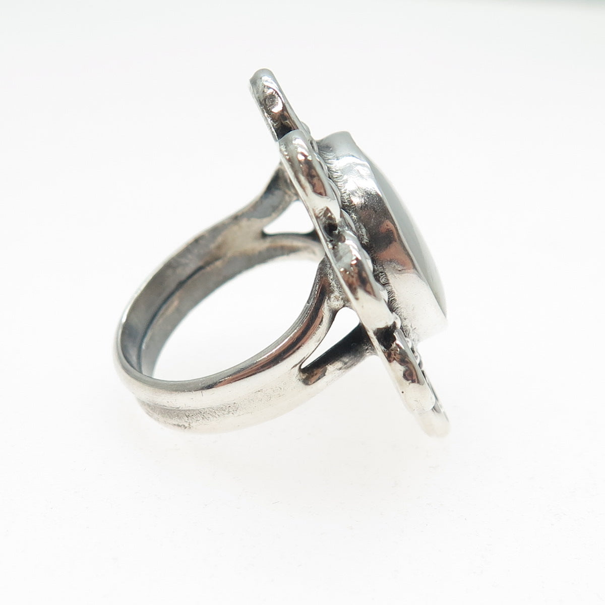 Old Pawn 925 Sterling Silver Vintage MOP Flower Oxidized Tribal Ring Size 5.5