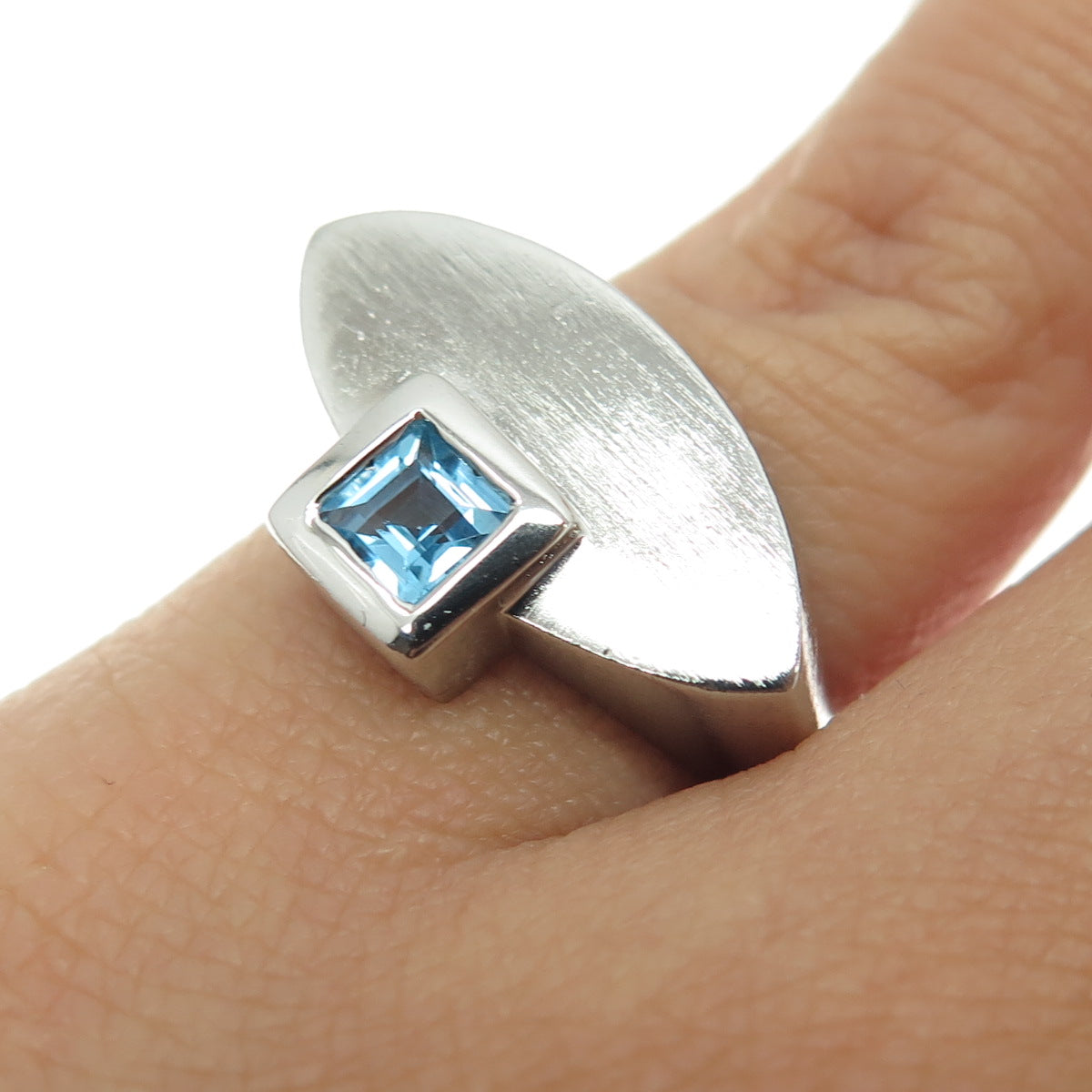 925 Sterling Silver Real Blue Topaz Gemstone Modernist Ring Size 6.5