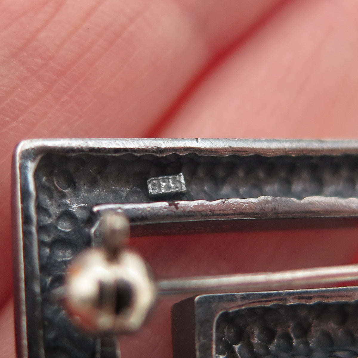 925 Sterling Silver Vintage Modernist Spiral Square Oxidized Pin Brooch