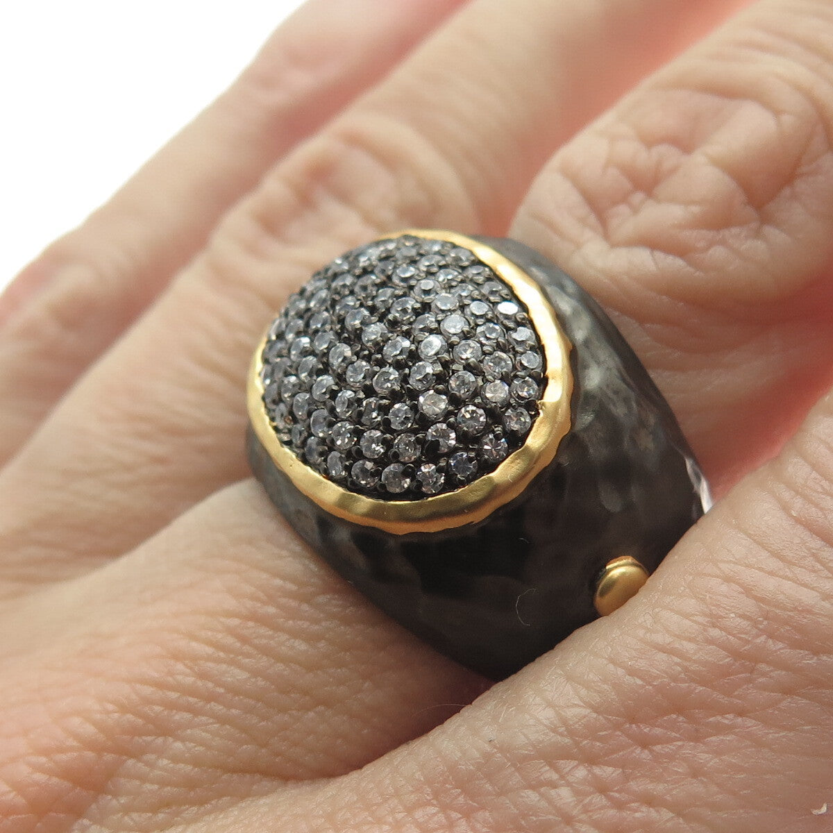 925 Sterling Silver Black Rhodium 2-Tone Pave C Z Hammered Finish Ring Size 7