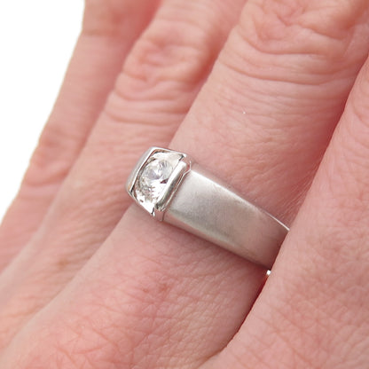 925 Sterling Silver Round-Cut C Z Engagement Ring Size 6.75