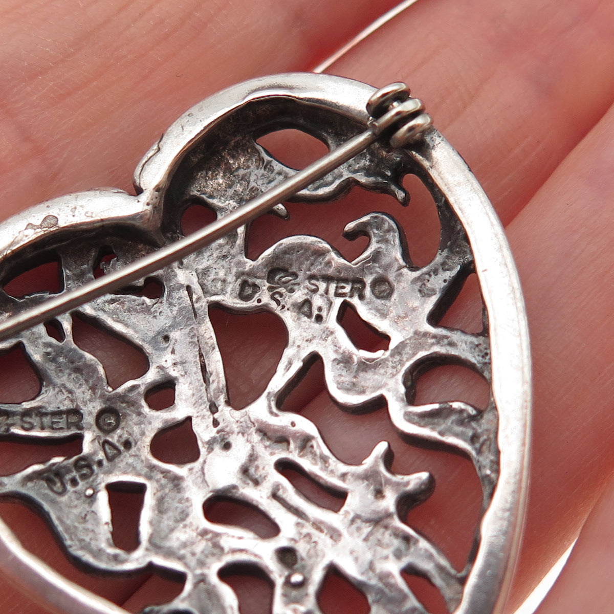 Carolyn Pollack 925 Sterling Silver Vintage Modernist Heart Oxidized Pin Brooch