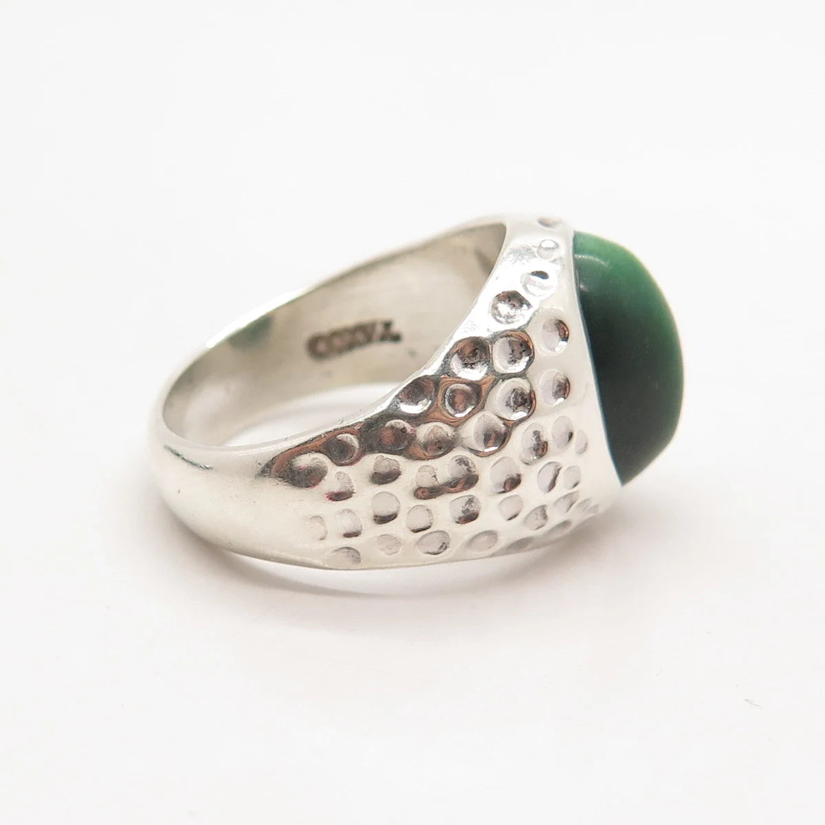 925 Sterling Silver Vintage Fiber Optic Cat's Eye Gem Hammered Ring Size 9.25