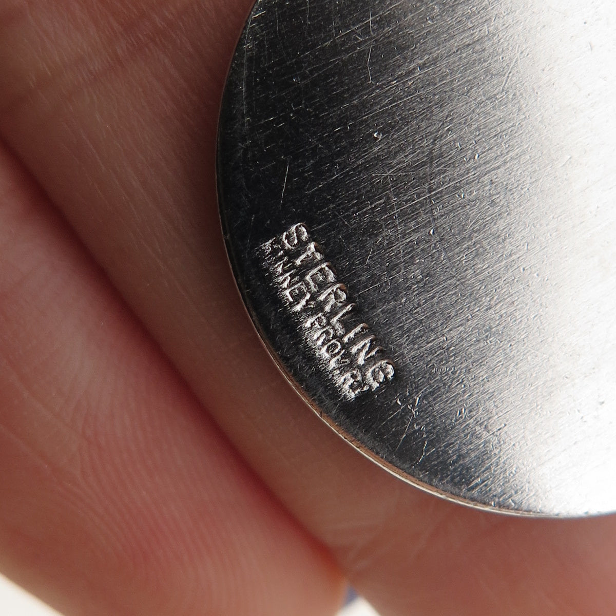 KENNEY 925 Sterling Silver Vintage Symbol Round Tag Charm Pendant