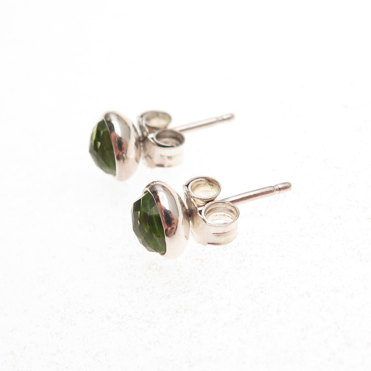 Pandora 925 Sterling Silver Real Peridot August Birthday Blooms Stud Earrings