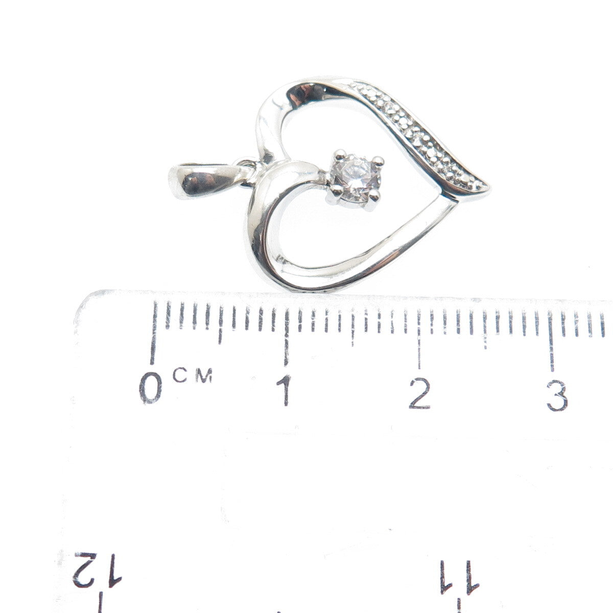 SAI 925 Sterling Silver Round-Cut C Z Heart Minimalist Charm Pendant