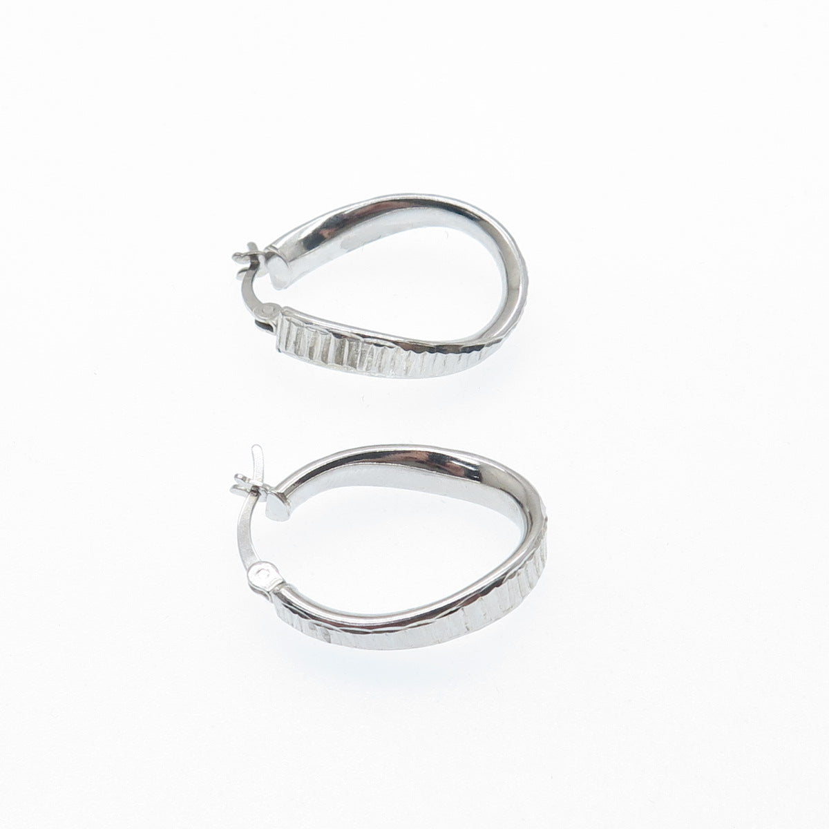 925 Sterling Silver Diamond-Cut Wavy Hoop Earrings