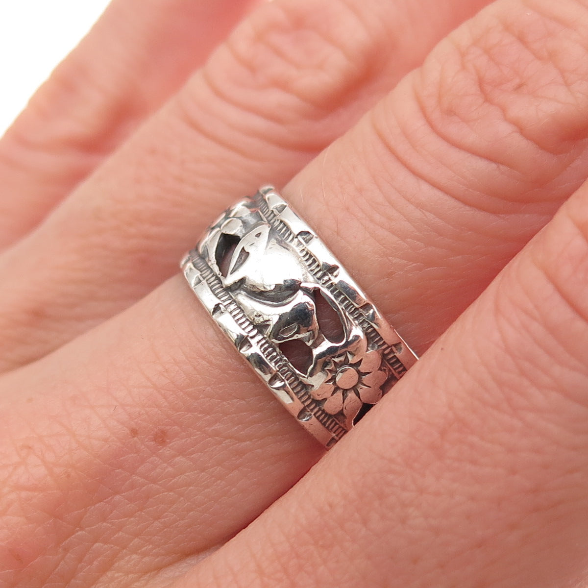 925 Sterling Silver Antique Art Deco Floral Oxidized Band Ring Size 6.75