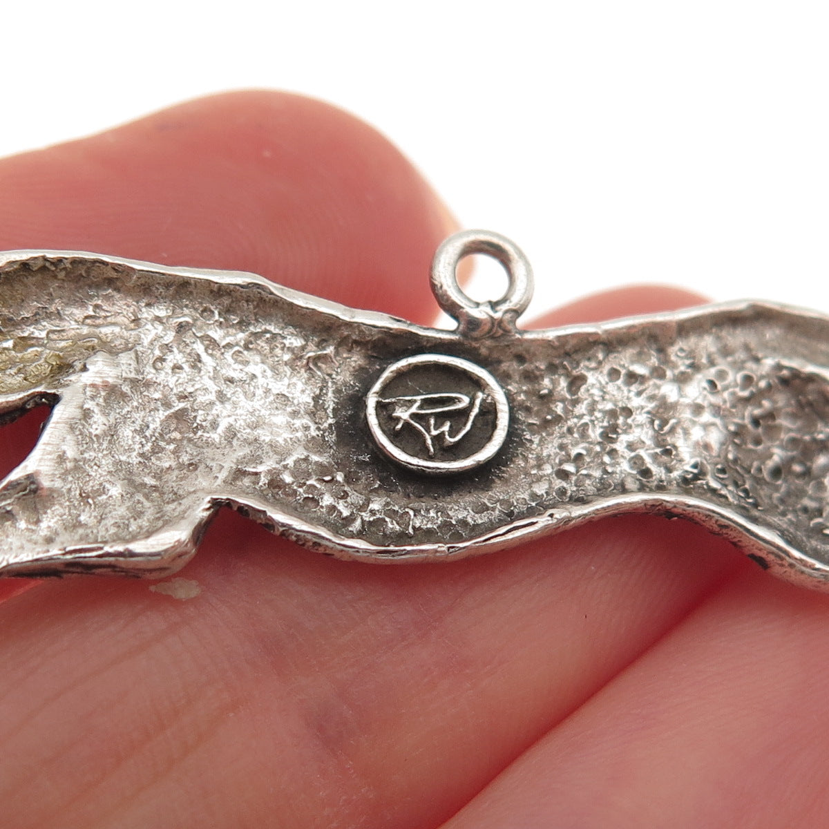 Rebecca Ward 925 Sterling Silver Vintage Running Cheetah Oxidized Charm Pendant