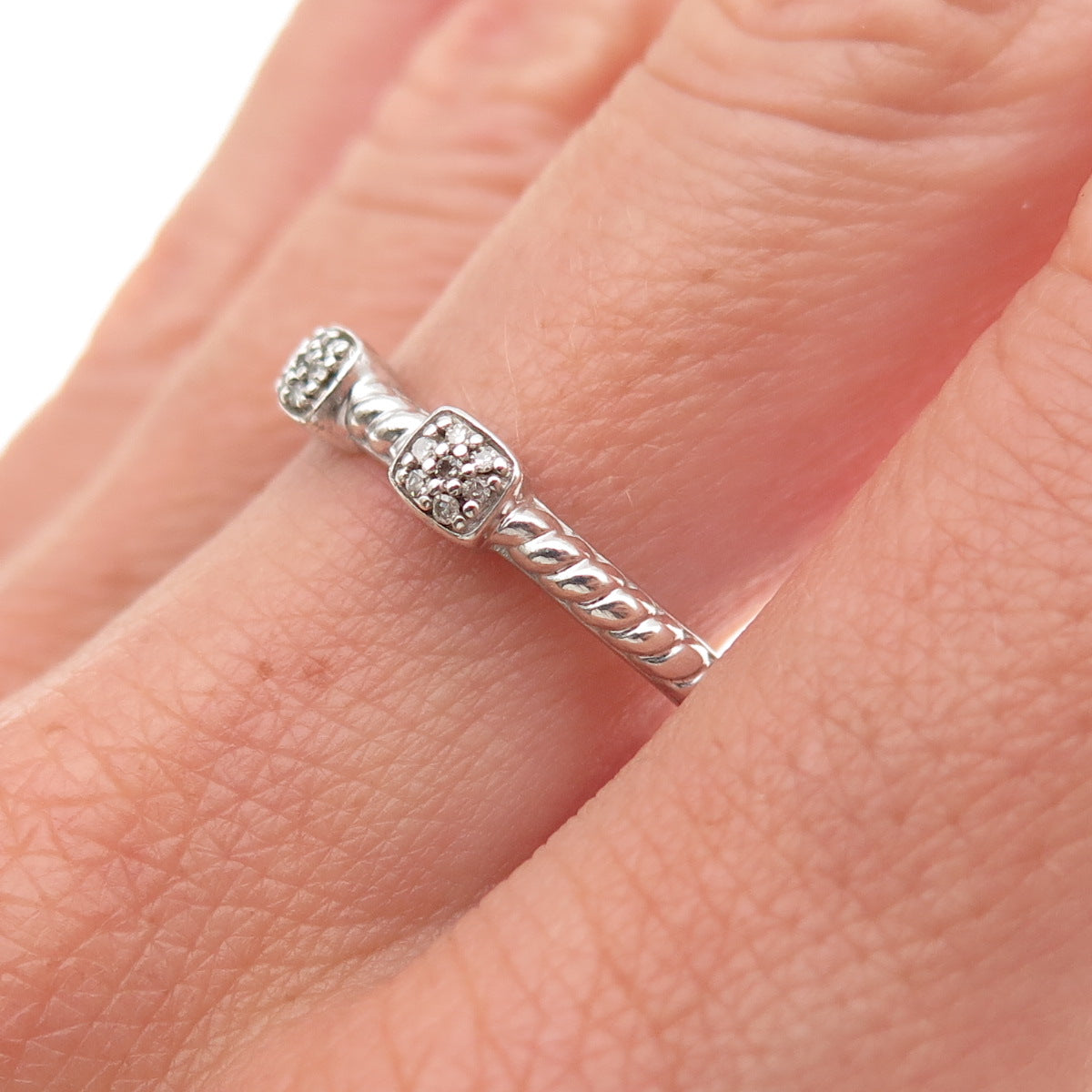 925 Sterling Silver Real Round-Cut Diamond Station Ring Size 9.25