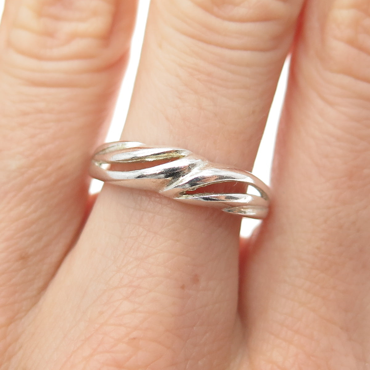 925 Sterling Silver Vintage Modernist Wavy Ring Size 8.25