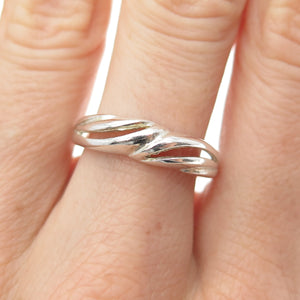 925 Sterling Silver Vintage Modernist Wavy Ring Size 8.25