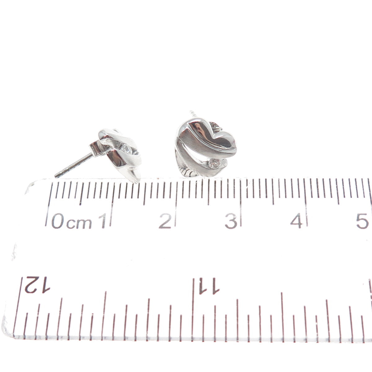 925 Sterling Silver Round-Cut C Z Modernist Heart Stud Earrings