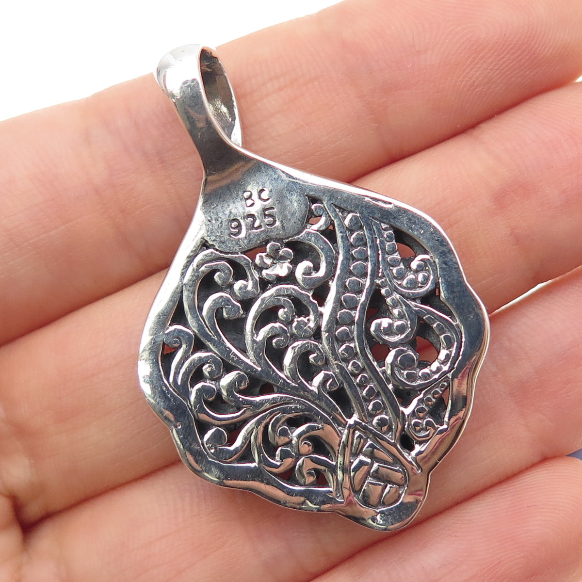 925 Sterling Silver Vintage Modernist Scroll Oxidized Charm Pendant