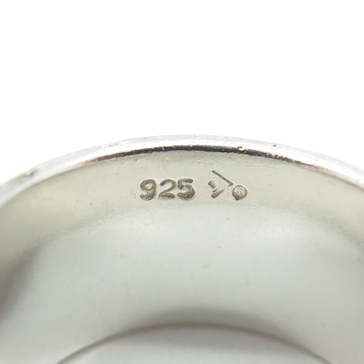 SILPADA 925 Sterling Silver Hammered Rotating Band Ring Size 8.5