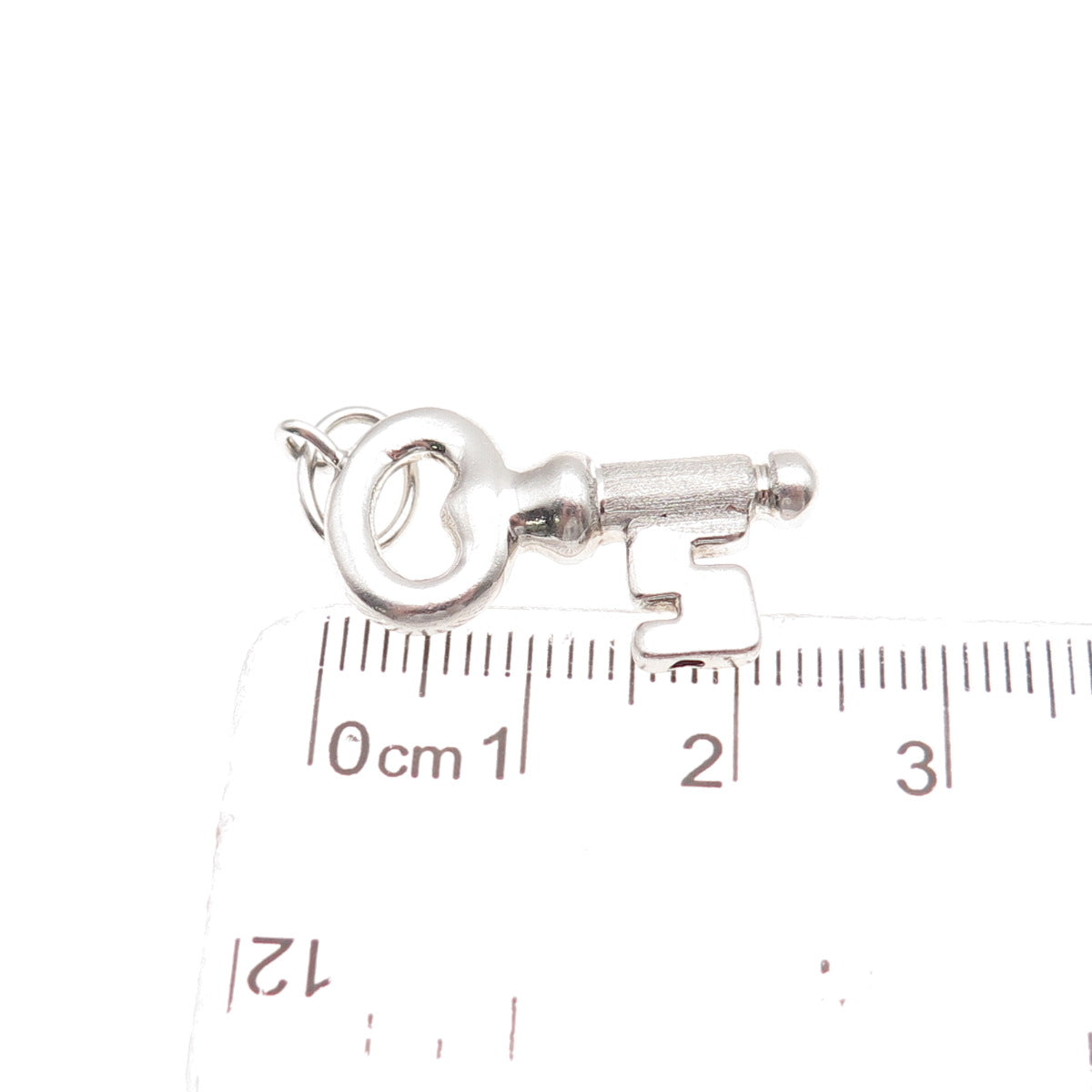 Artlinea 925 Sterling Silver Vintage Key Charm Pendant