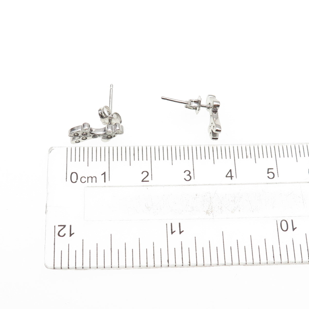 925 Sterling Silver Round-Cut C Z Giraffe Stud Earrings