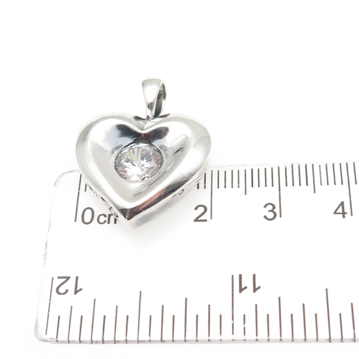 HAN 925 Sterling Silver Vintage Round-Cut C Z Heart Oxidized Mini Charm Pendant
