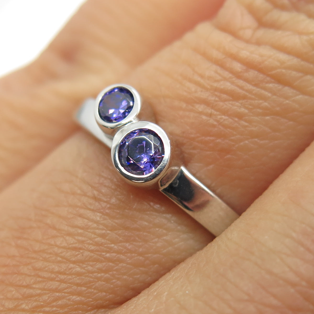 925 Sterling Silver Round-Cut Purple C Z Ring Size 7