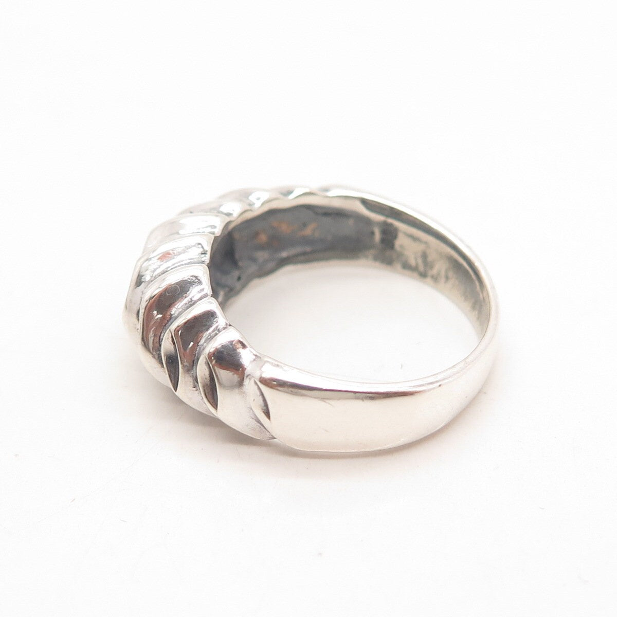 925 Sterling Silver Vintage Ribbed Ring Size 6