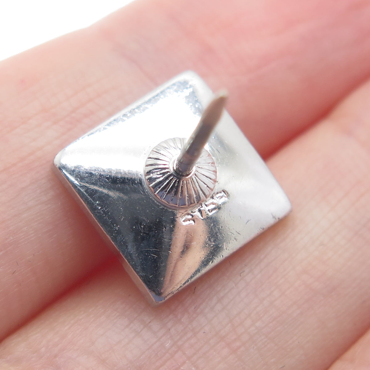 925 Sterling Silver Vintage Real Pearl Engraved Square Lapel Pin