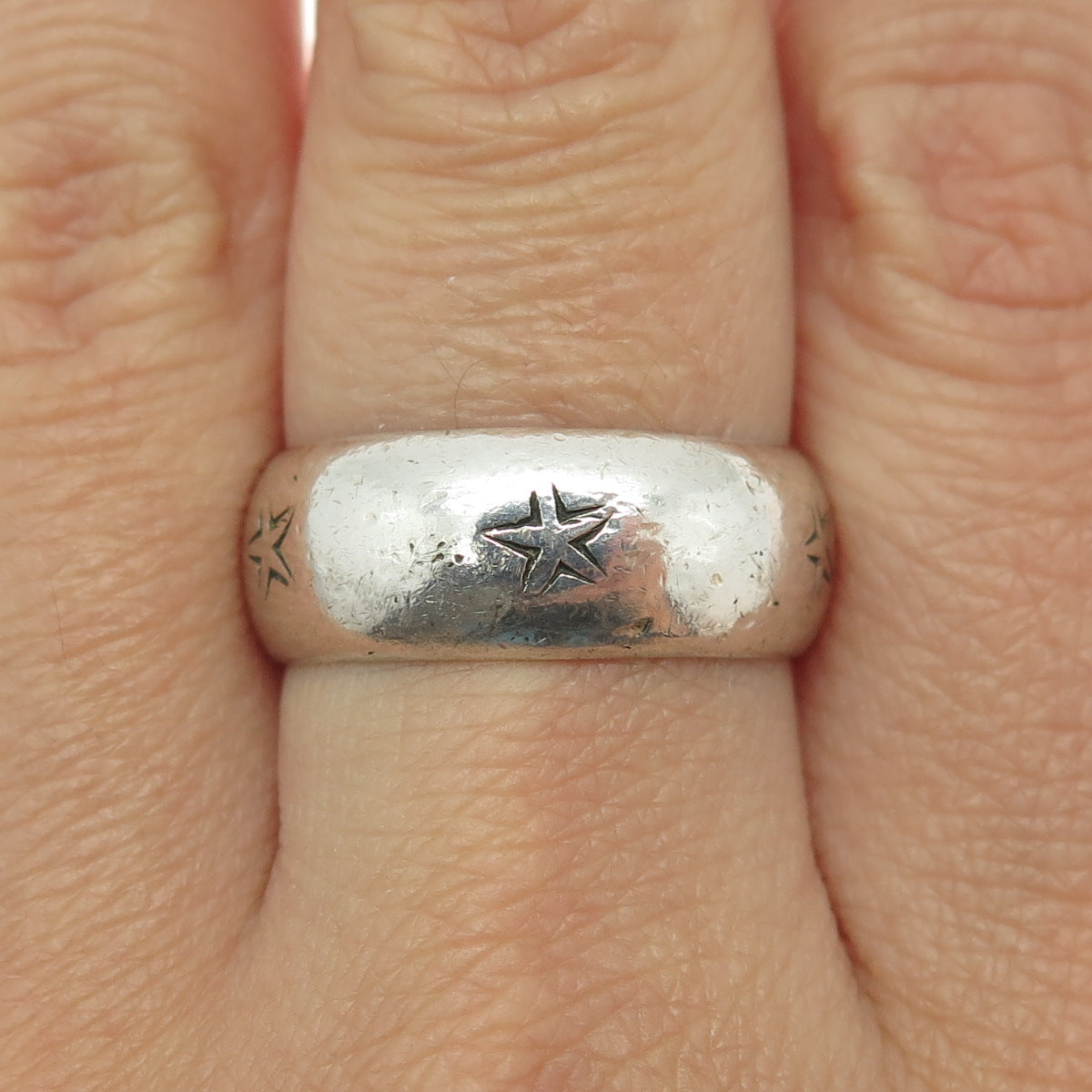 925 Sterling Silver Vintage Engraved Star All Around Band Ring Size 9.5