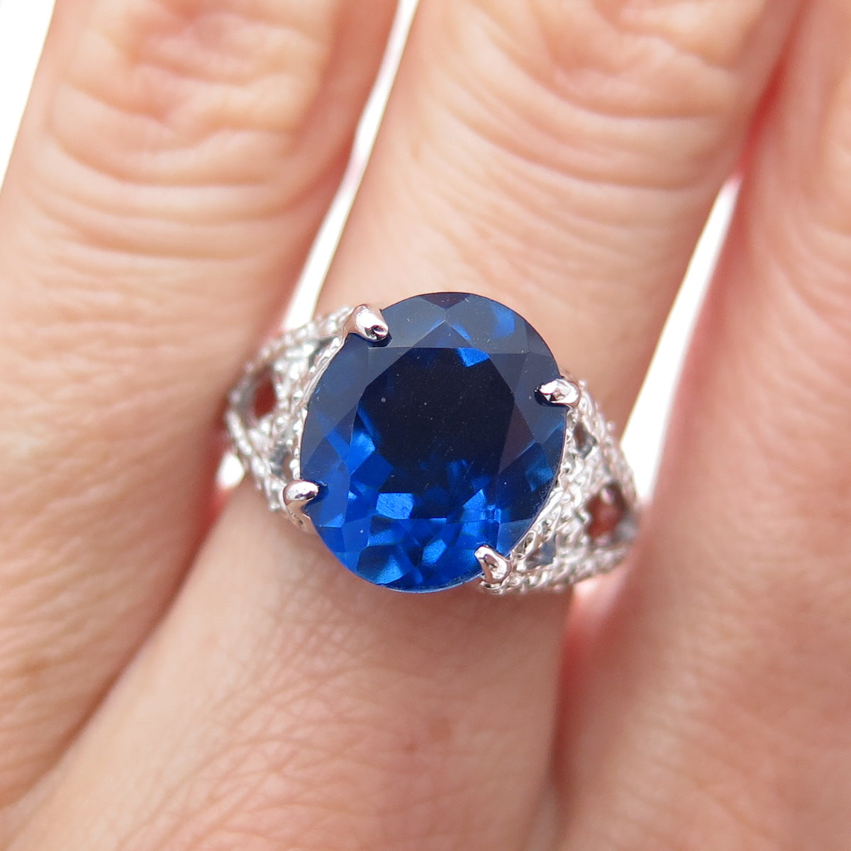 925 Sterling Silver Oval-Cut Lab-Created Sapphire Ring Size 6.25