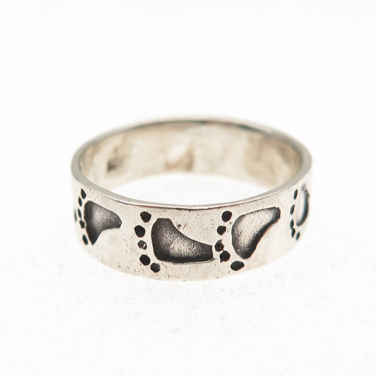 925 Sterling Silver Vintage Footprint Oxidized Band Ring Size 6.5