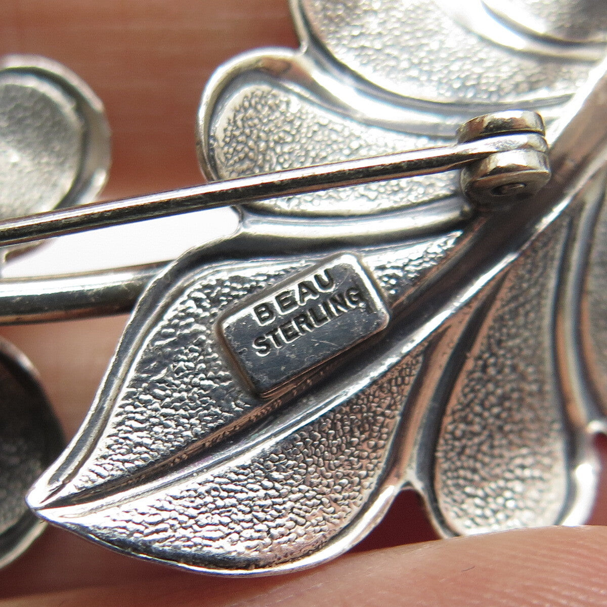 BEAU 925 Sterling Silver Vintage Floral Leaves Oxidized Pin Brooch