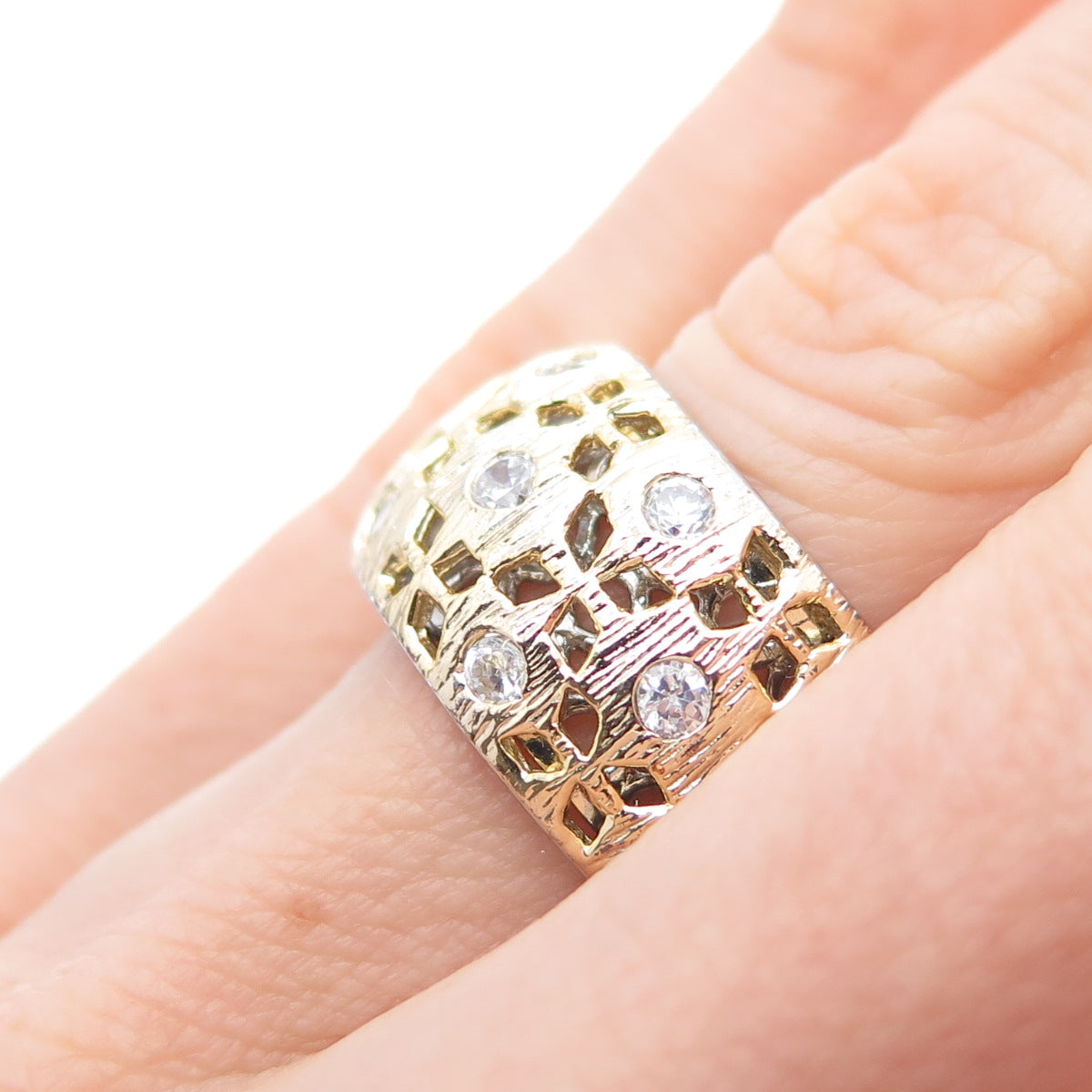 925 Sterling Silver 2-Tone Vintage Round-Cut C Z Flower Band Ring Size 6