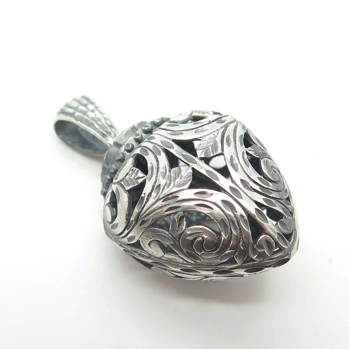 925 Sterling Silver Vintage Ornate 3D Pendant