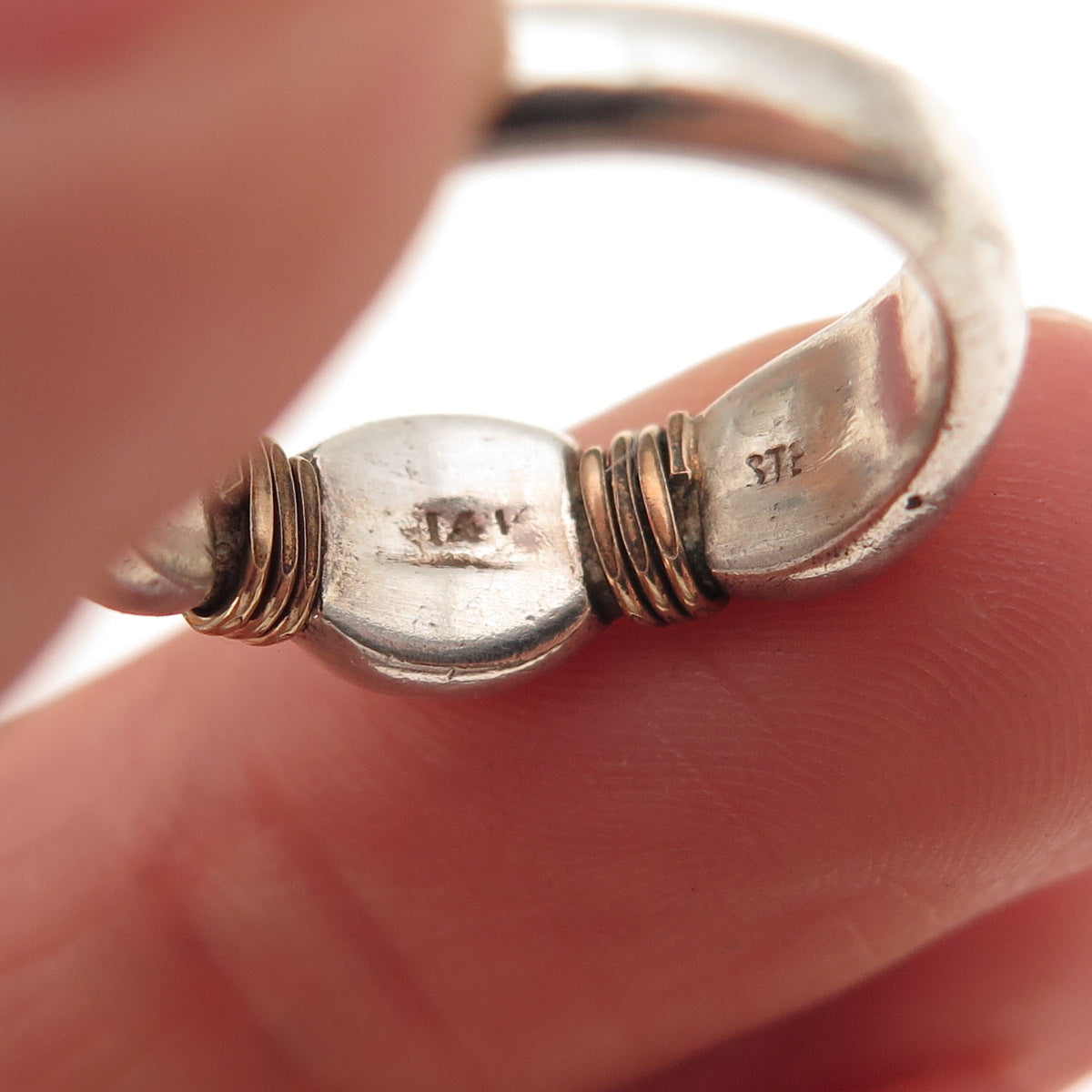 925 Sterling Silver 14K Gold Vintage Modernist Oxidized Ring Size 5