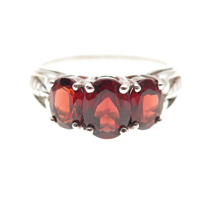925 Sterling Silver Vintage Real Oval-Cut Red Garnet Ring Size 8.25