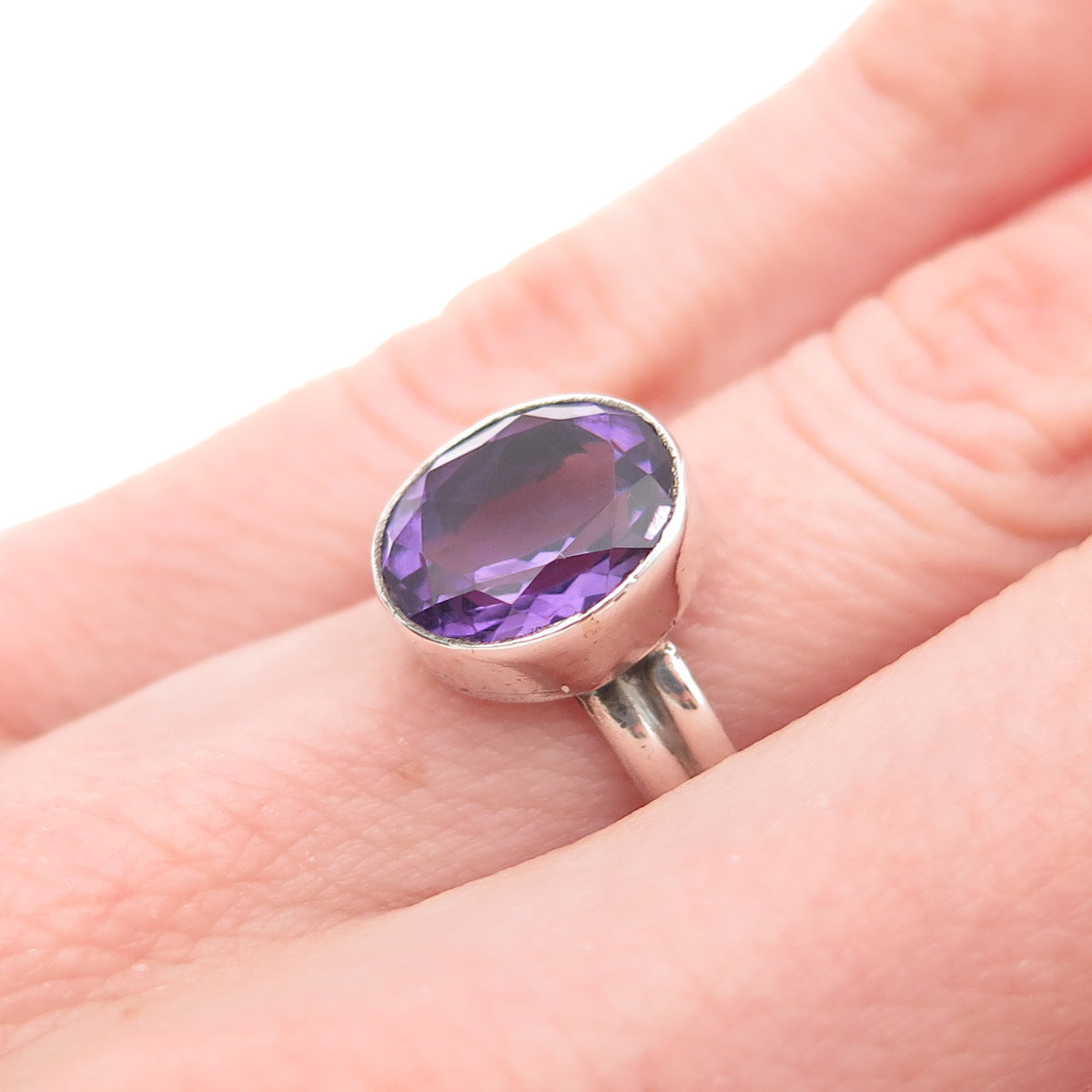 925 Sterling Silver Vintage Real Oval-Cut Amethyst Oxidized Ring Size 6
