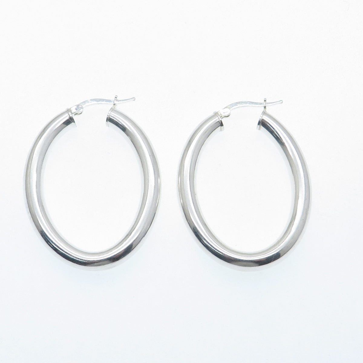 925 Sterling Silver Oval Hoop Earrings