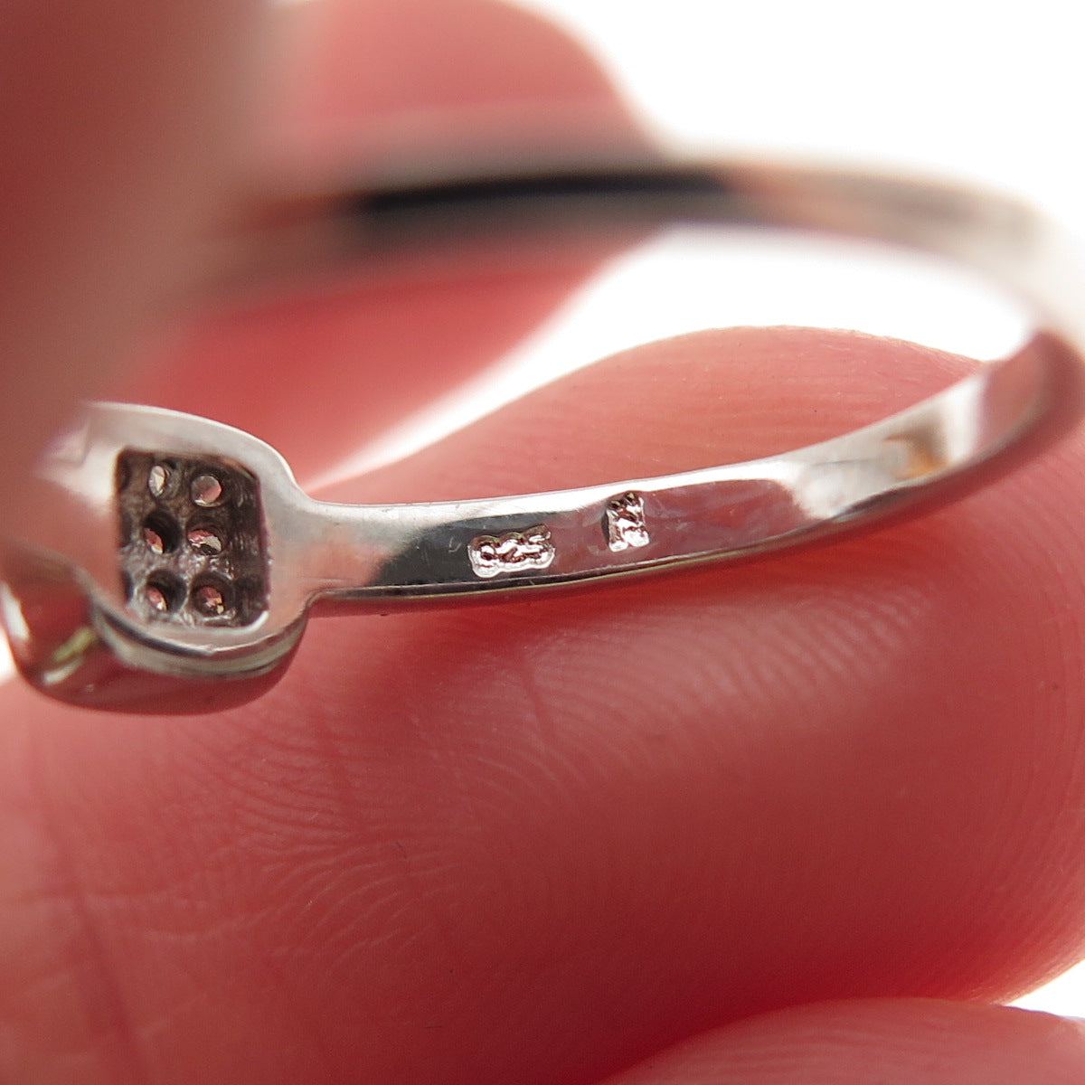 925 Sterling Silver Round-Cut C Z Engagement Ring Size 6