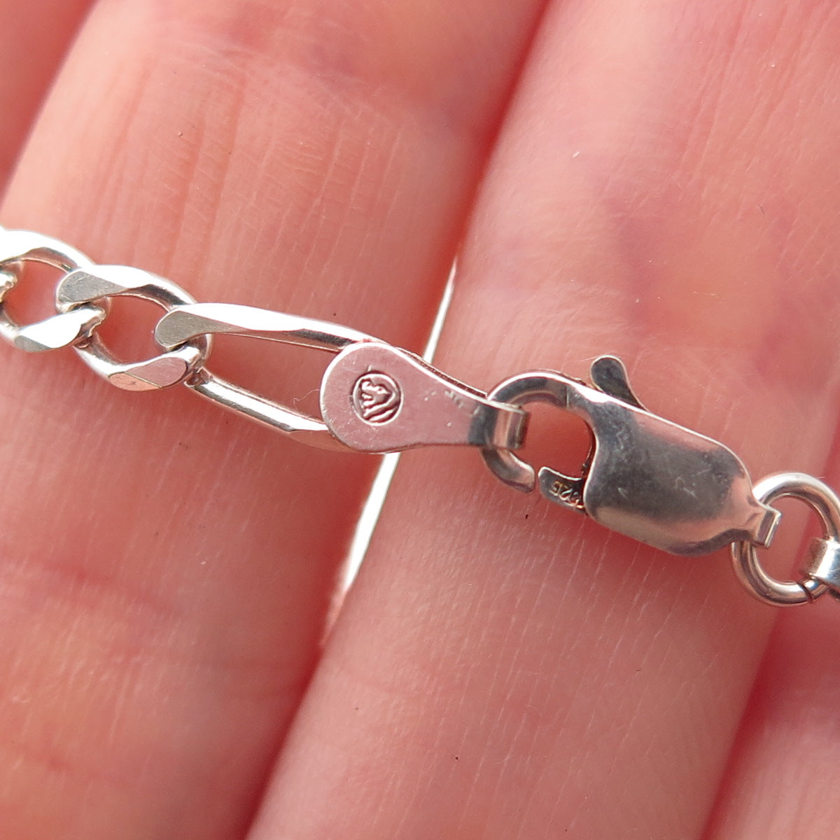 925 Sterling Silver Vintage Italy Figaro Link Bracelet 8"