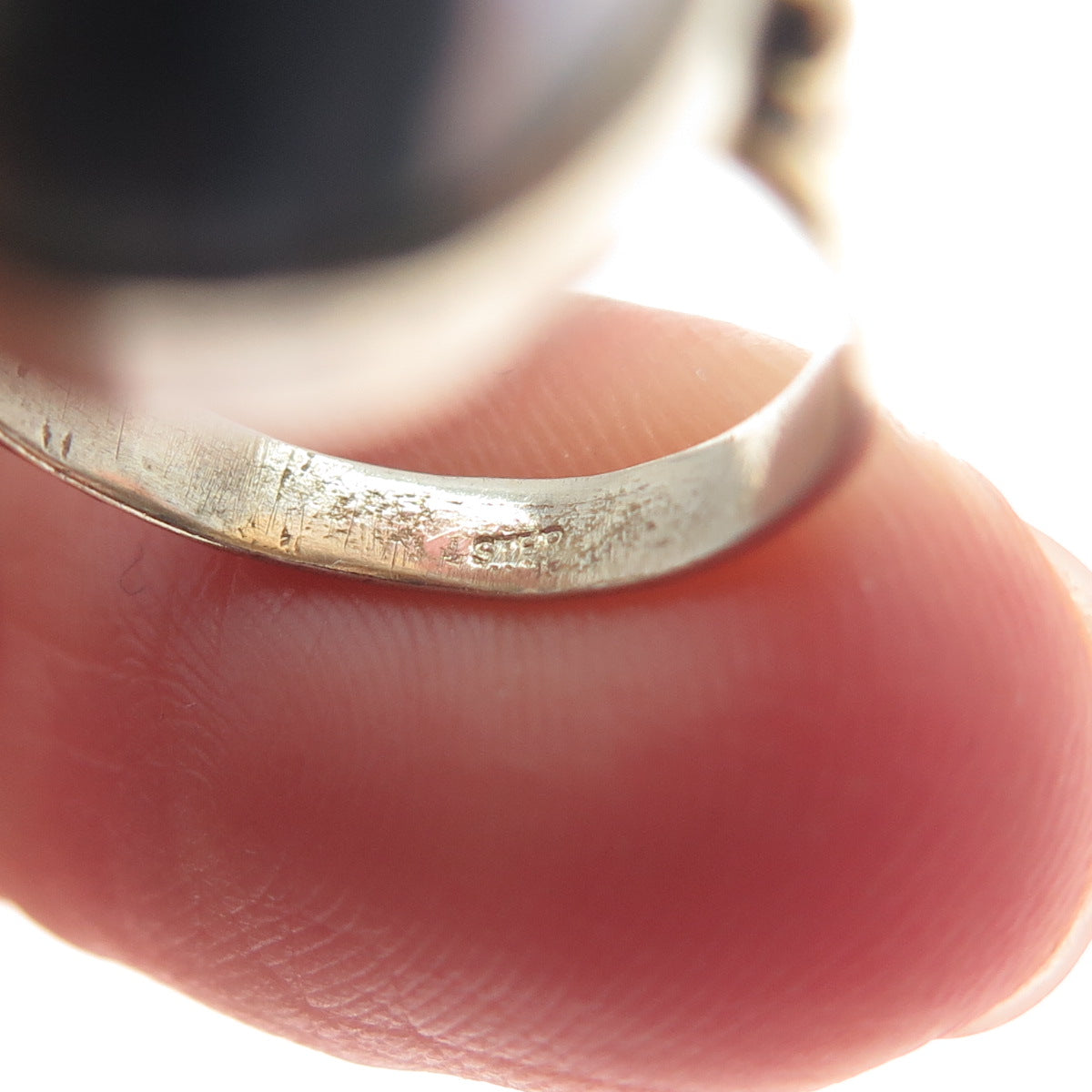 925 Sterling Silver 2-Tone Vintage Real Mother-of-Pearl Modernist Ring Size 4