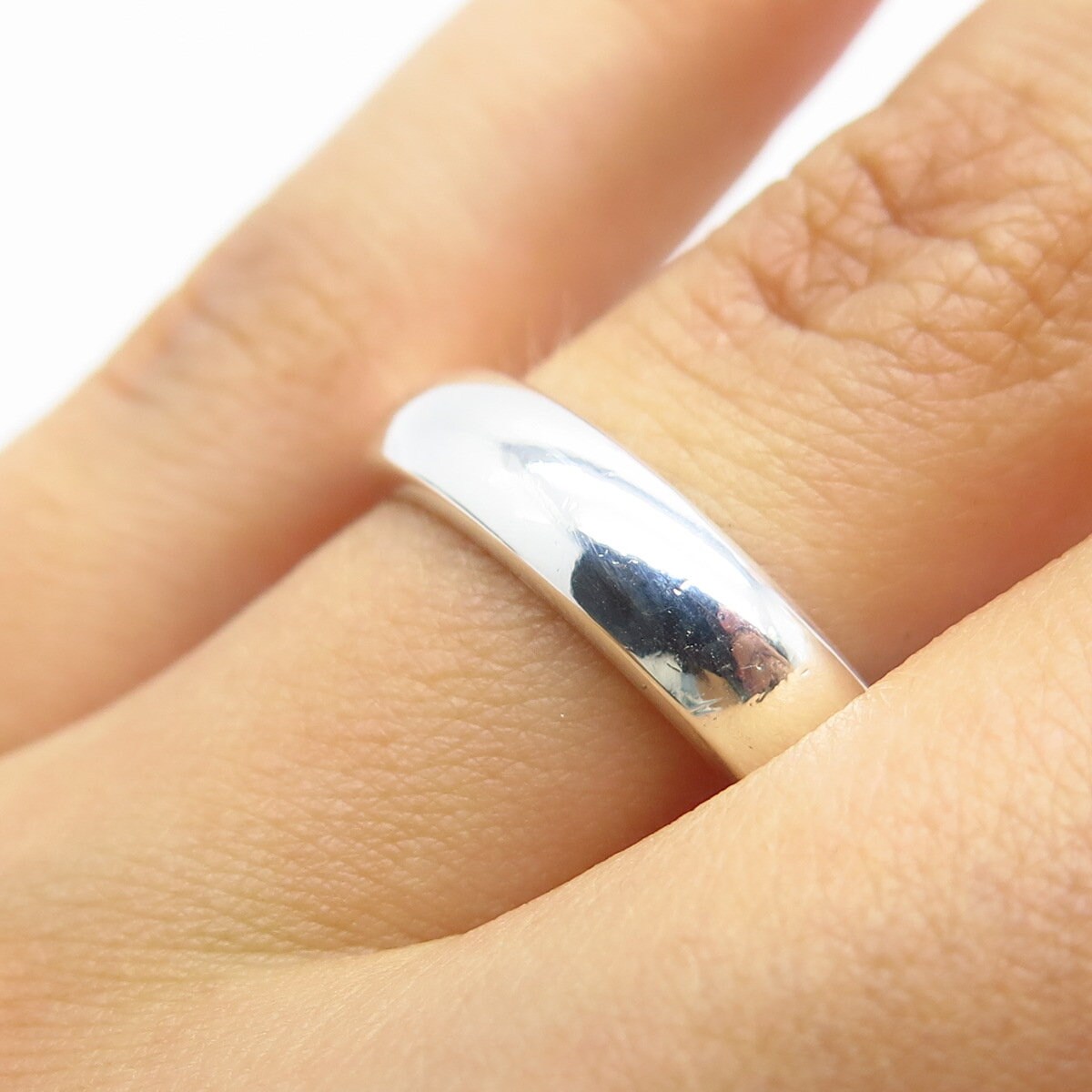 925 Sterling Silver Vintage Classic Band Ring Size 8.25