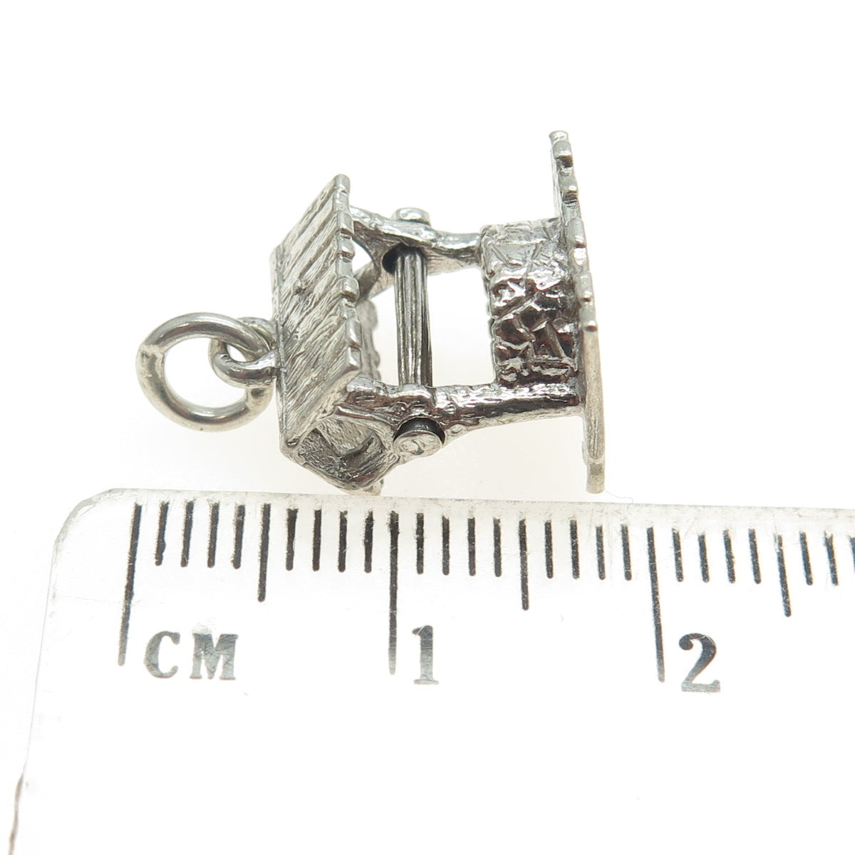 925 Sterling Silver Antique Art Deco Water Well Movable 3D Pendant